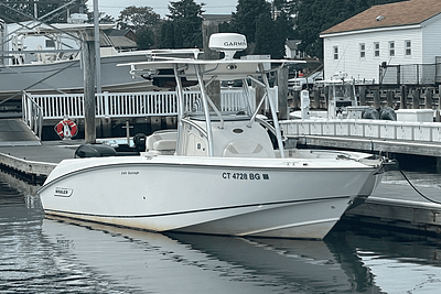 BOATZON | Boston Whaler 240 OUTRAGE 2008