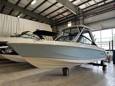 BOATZON | Boston Whaler 240 Vantage 2023