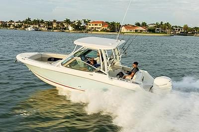 BOATZON | Boston Whaler 240 Vantage 2025