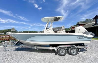 BOATZON | 2024 Boston Whaler 250 Dauntless