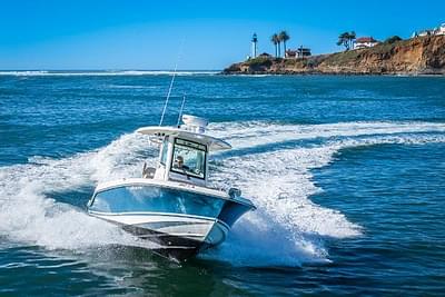 BOATZON | Boston Whaler 250 Outrage 2021