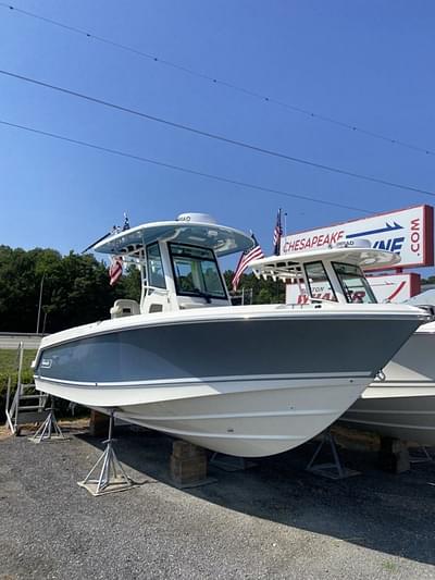 BOATZON | Boston Whaler 250 Outrage 2024