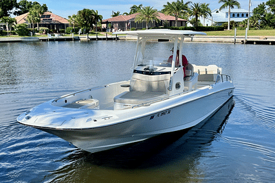 BOATZON | Boston Whaler 270 DAUNTLESS 2021