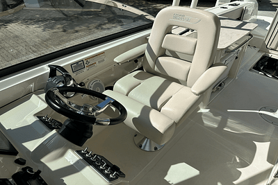 BOATZON | Boston Whaler 270 VANTAGE 2016