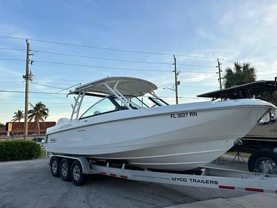 BOATZON | Boston Whaler 270 Vantage 2018