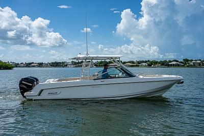 BOATZON | Boston Whaler 270 Vantage 2018