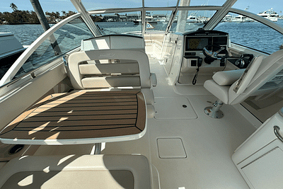 BOATZON | Boston Whaler 320 VANTAGE 2019