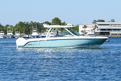 BOATZON | Boston Whaler 320 Vantage 2024