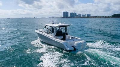 BOATZON | Boston Whaler 325 Conquest 2020