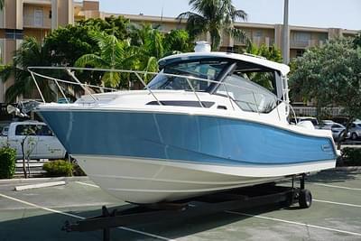 BOATZON | Boston Whaler 325 Conquest 2023