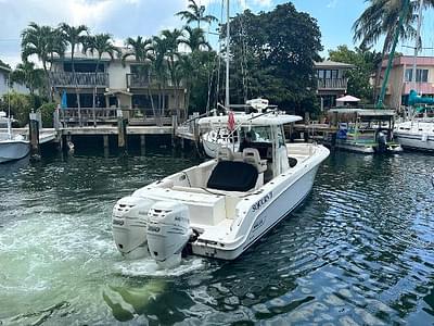 BOATZON | Boston Whaler 330 Outrage 2016