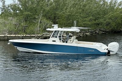 BOATZON | Boston Whaler 330 OUTRAGE 2018