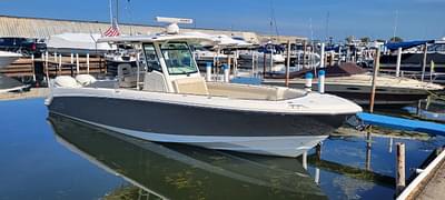 BOATZON | Boston Whaler 330 Outrage 2019