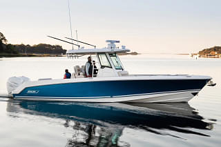 BOATZON | Boston Whaler 330 Outrage 2024