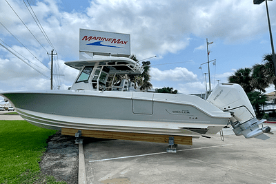 BOATZON | Boston Whaler 330 Outrage 2024