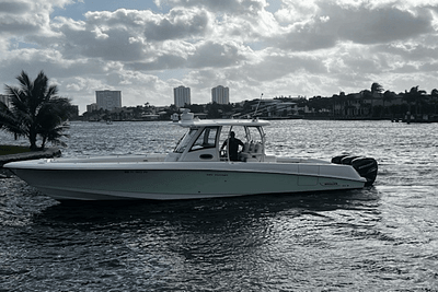 BOATZON | Boston Whaler 350 OUTRAGE 2015