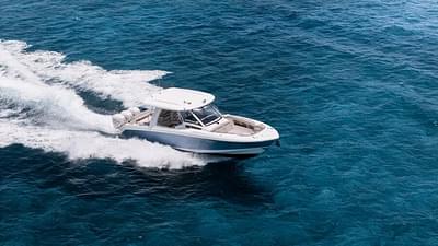 BOATZON | Boston Whaler 350 Realm 2019