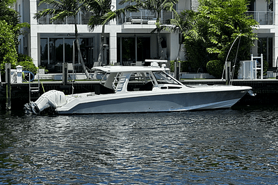 BOATZON | Boston Whaler 350 Realm 2019