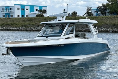 BOATZON | Boston Whaler 350 REALM 2022 BOATZON | Boston Whaler 350 REALM 2022