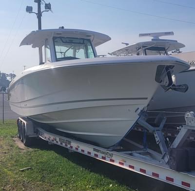 BOATZON | Boston Whaler 360 Outrage 2024 BOATZON | Boston Whaler 360 Outrage 2024