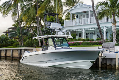 BOATZON | Boston Whaler 360 Outrage 2025