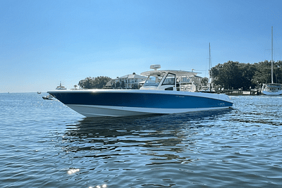 BOATZON | Boston Whaler 370 Outrage 2014