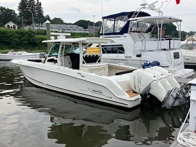 BOATZON | Boston Whaler 380 Outrage 2018