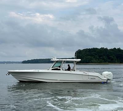 BOATZON | Boston Whaler 380 Outrage 2018