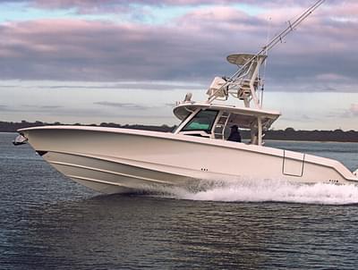 BOATZON | Boston Whaler 380 Outrage 2025