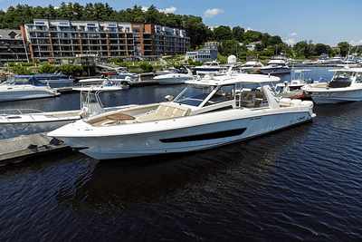 BOATZON | Boston Whaler 420 OUTRAGE 2017