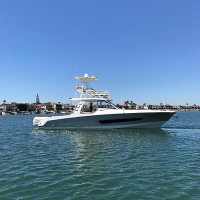 BOATZON | Boston Whaler 420 Outrage 2018