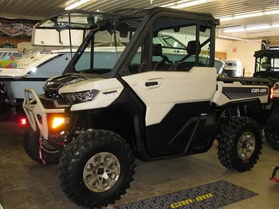 BOATZON | BRP CAN-AM HD10 LTD CAB DEFENDER 65 TANBLACK 2024