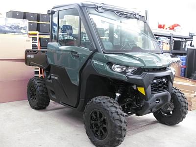 BOATZON | BRP CAN-AM HD9 DPS CAB DEFENDER 65 TUNDRA GREEN 2024