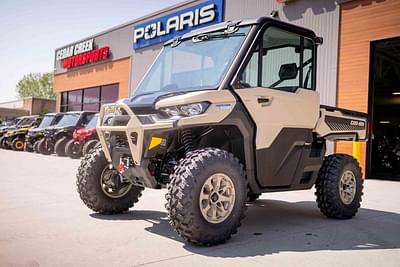 BOATZON | Can-Am® Defender Limited HD10 Desert Tan  Timeless Black 2024