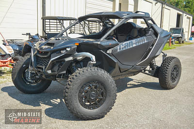 BOATZON | Can-Am® Maverick R X RS Triple Black 2024