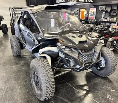 BOATZON | Can-Am® Maverick R X RS Triple Black 2024