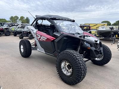 BOATZON | Can-Am® Maverick X3 RS Turbo RR Fiery Red  Hyper Silver 2024