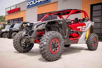 BOATZON | Can-Am® Maverick X3 X ds Turbo RR Fiery Red  Hyper Silver 2024