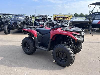 BOATZON | Can-Am® Outlander DPS 700 2024