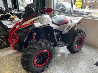 BOATZON | Can-Am® Renegade X mr 1000 R Hyper Silver  Legion Red 2024