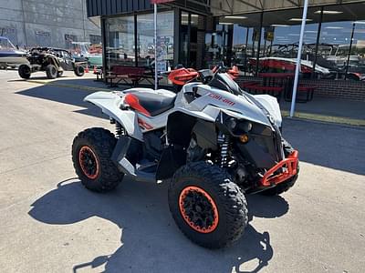 BOATZON | Can-Am® Renegade X xc 1000R Chalk Gray  Magma Red 2022