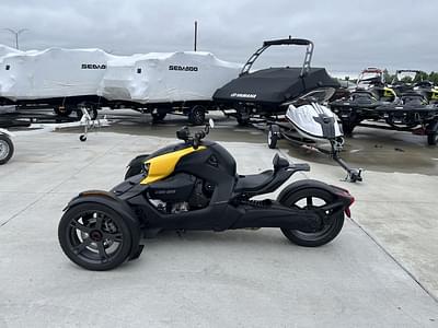 BOATZON | Can-Am® Ryker 900 ACE 2019