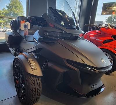 BOATZON | Can-Am® Spyder RT Limited Dark Wheels 2024