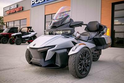 BOATZON | Can-Am® Spyder RT Limited Dark Wheels 2024