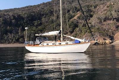 BOATZON | Cape Dory 36 1985