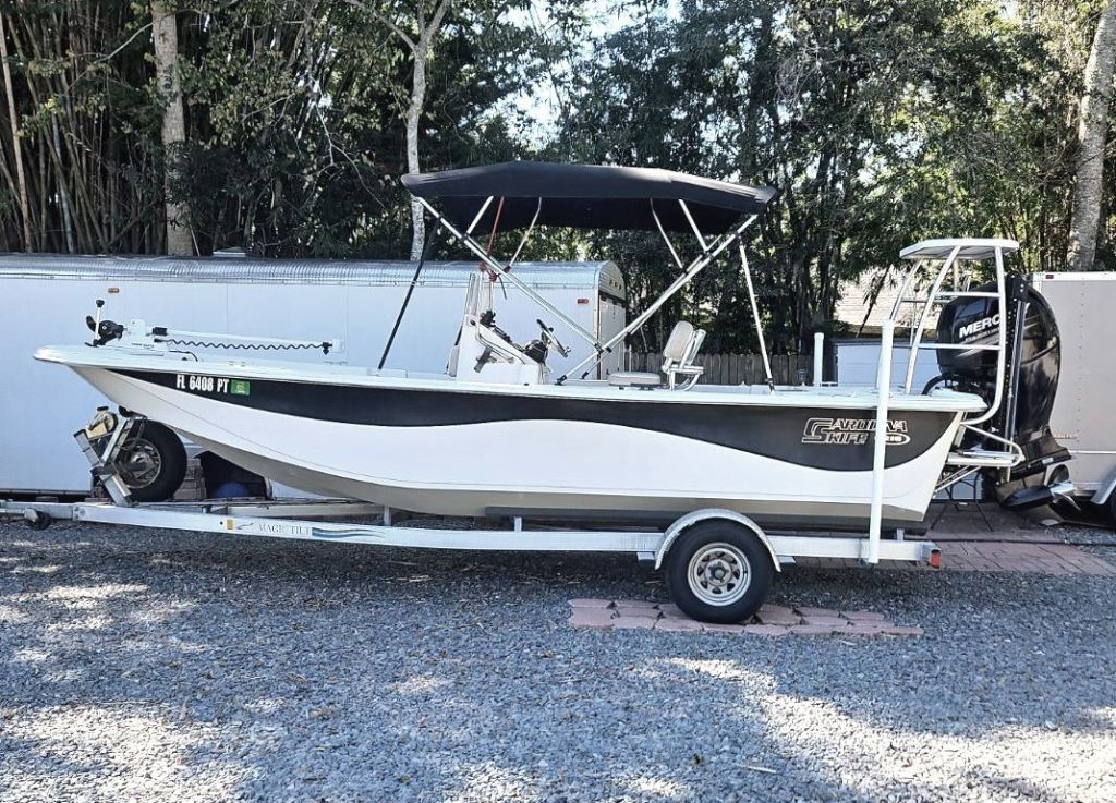 Carolina Skiff 218 DLV 2014