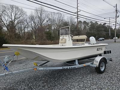 BOATZON | Carolina Skiff E18 CC 2025