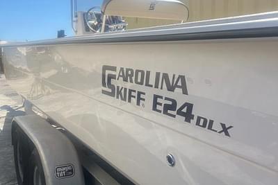 BOATZON | Carolina Skiff e24 dlx 2024