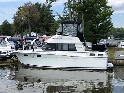 BOATZON | Carver 32 Aft Cabin 1983