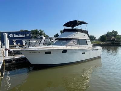 BOATZON | Carver 32 Convertible 1986